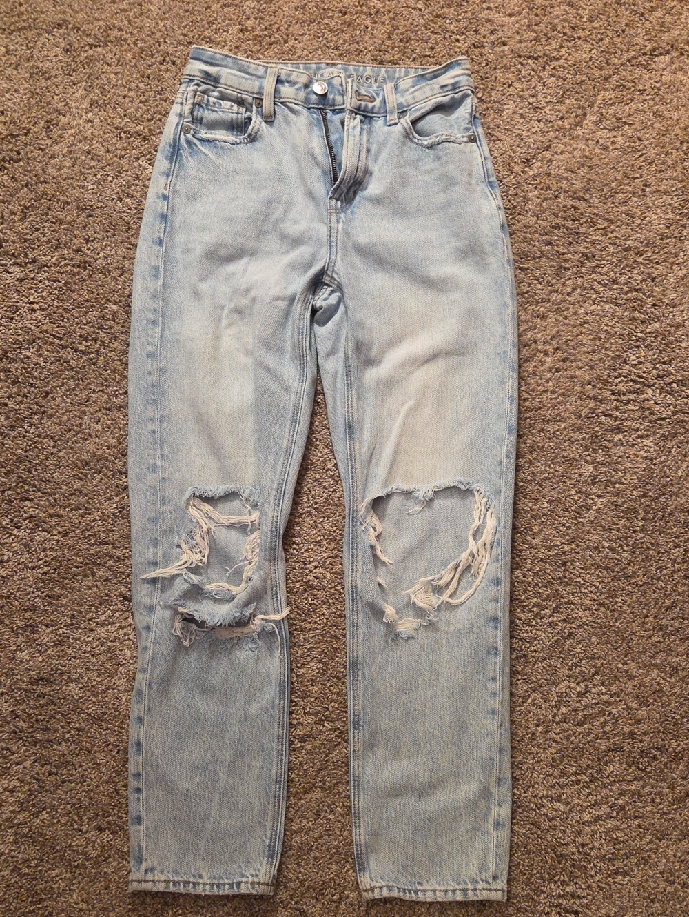 American Eagle Outfitters Light Blue Distressed Mom Straight Jeans Size 0